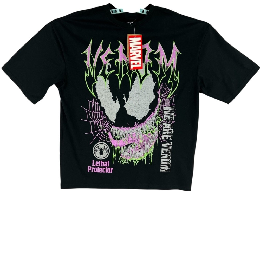 NWT Marvel Men's Regular Fit Short Sleeve Black T-shirt Sz Medium "We are venom"